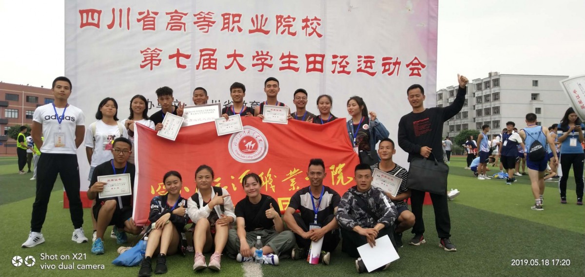 221740572003.jpg 221740572003.jpg