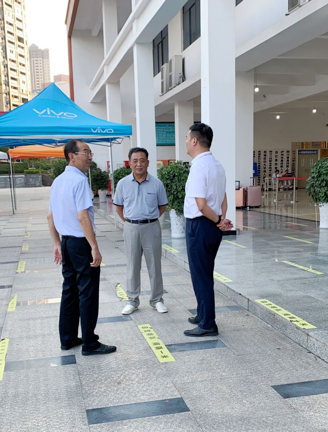 js4zqq5ada.jpg js4zqq5ada.jpg