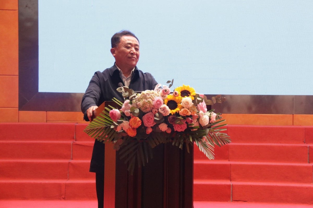 kpiouke2r2.jpg kpiouke2r2.jpg