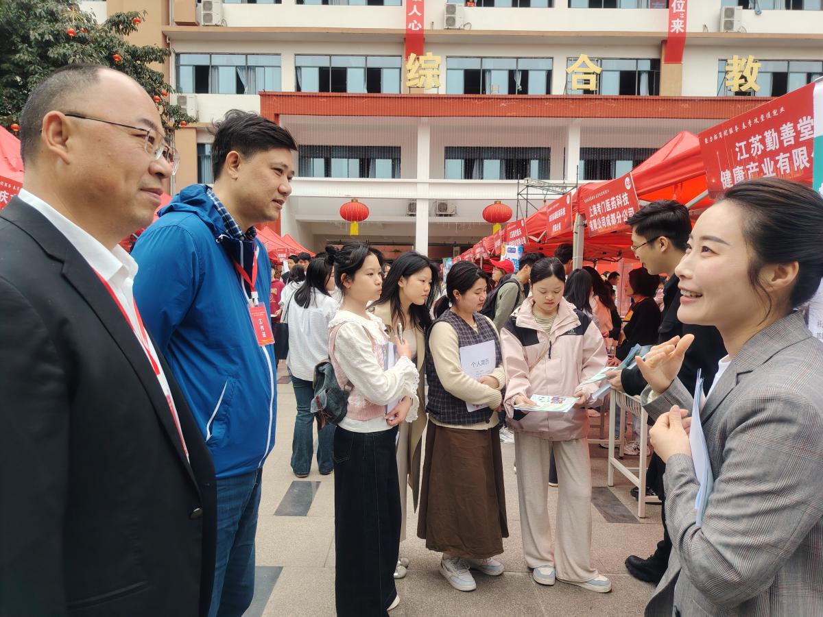 3233f0932050a19ebb39a71d4a3cc7c